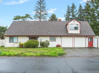 17565 SW Butternut Dr, Beaverton, OR 97007