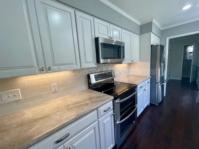 1339 David Ave — Photo 14