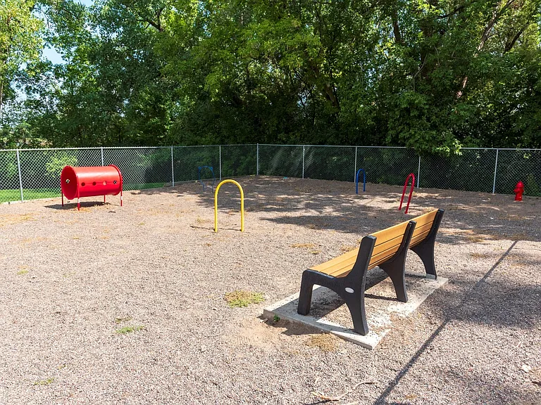 Hillside East — Photo 21