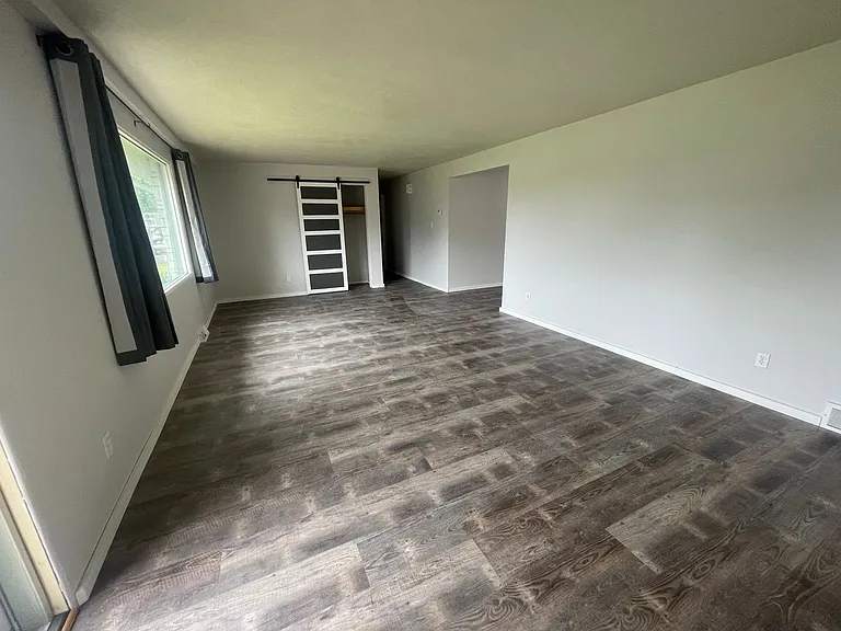 1705 Aspen St — Photo 2