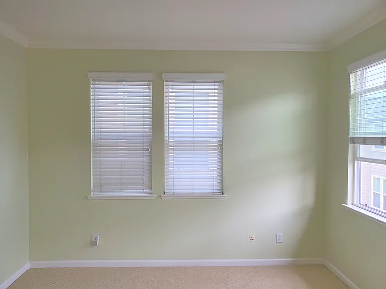 1036 Keeble Ct — Photo 4
