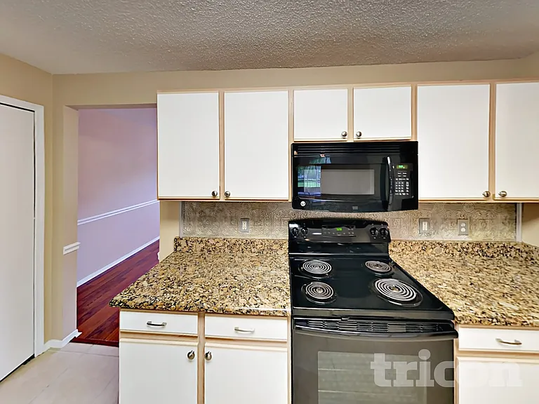 1078 Woodson Hammock Cir — Photo 6