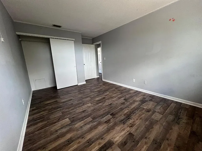 2072 Los Lomas Dr — Photo 11