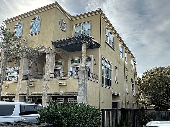 3rd image of 1826 Ocean Grove Dr