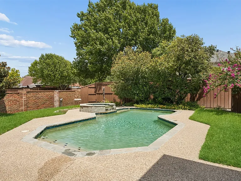 8408 Kenning Ct — Photo 31