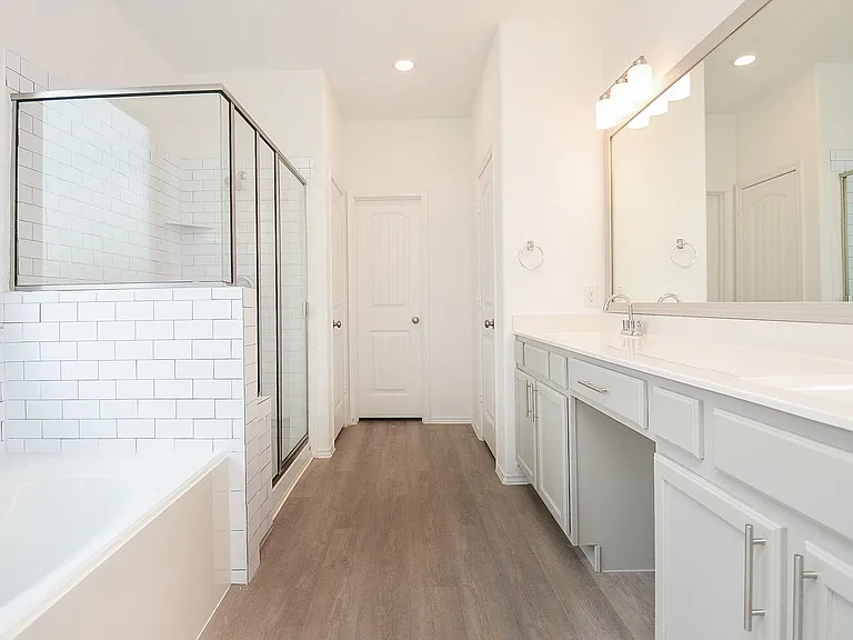 3820 Vista Grove Ct — Photo 18