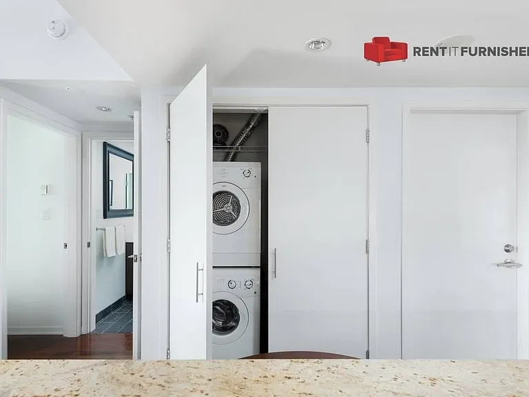 522 W 8th Ave #303 — Photo 12