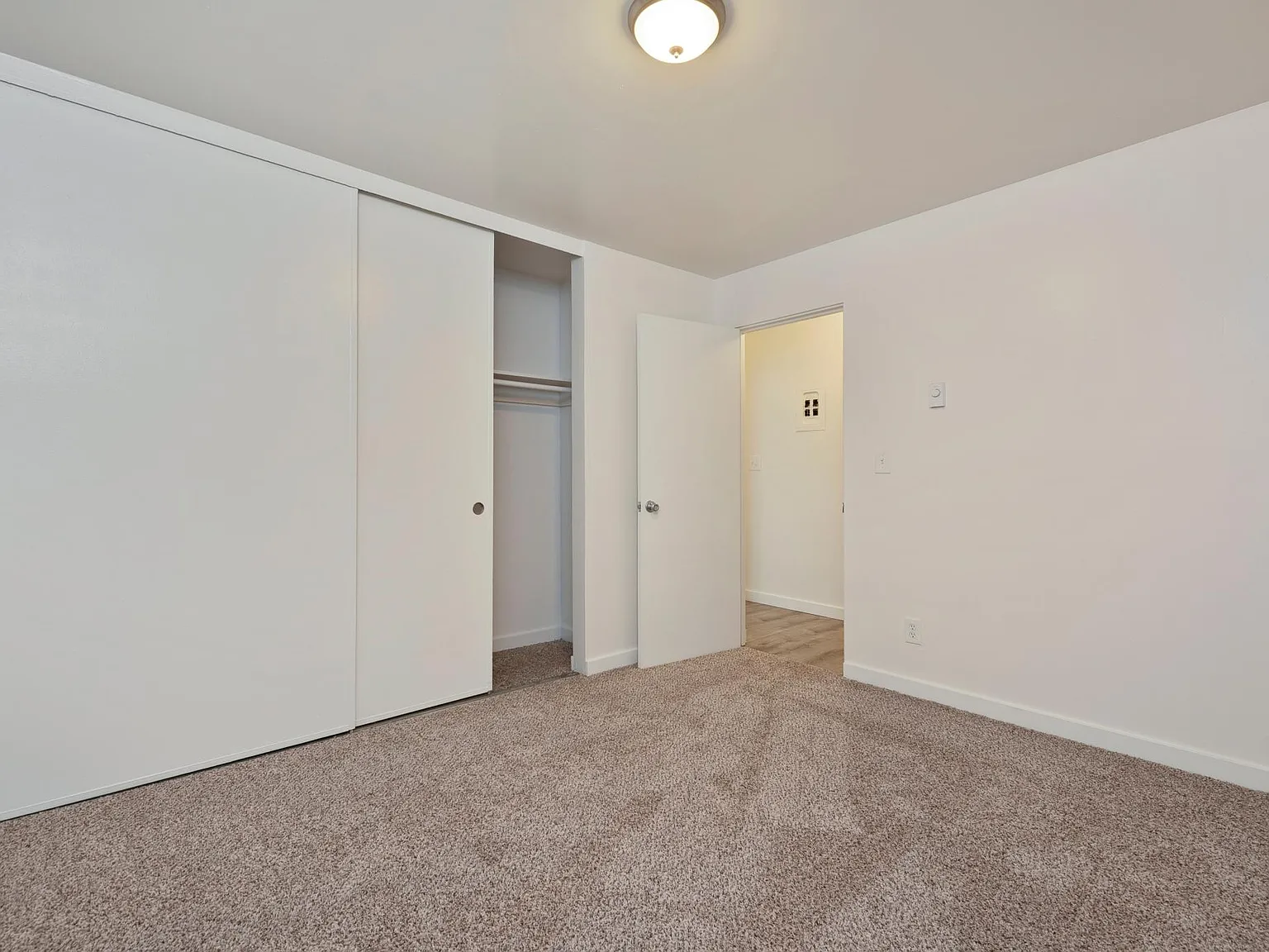 Kam Lo Apartments — Photo 4
