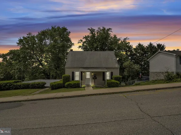 317 Northfield Ave, Waynesboro, PA 17268