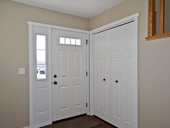 2nd image of 674 17th Ave E