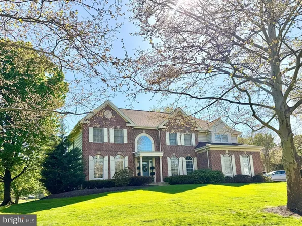 79 Milbob Dr, Ivyland, PA 18974