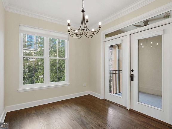 4th image of 3777 Peachtree Rd NE APT 932