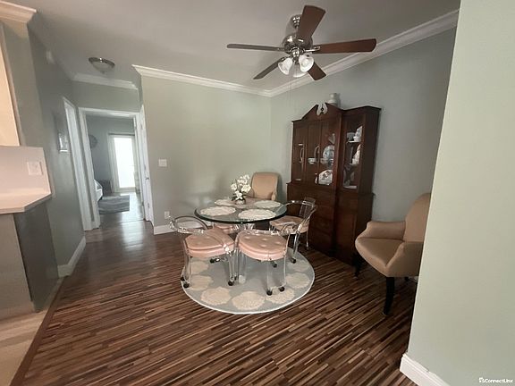 3rd image of 7327 Dickens Ave
