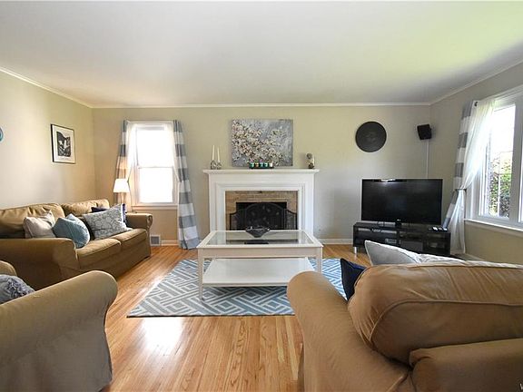 2nd image of 267 Northwood Dr