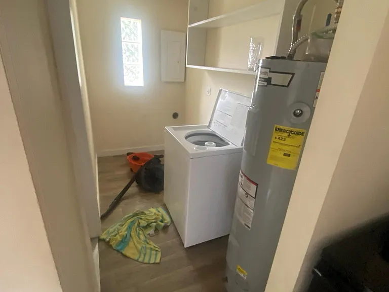 2230 NE Rustic Way #2230 — Photo 4