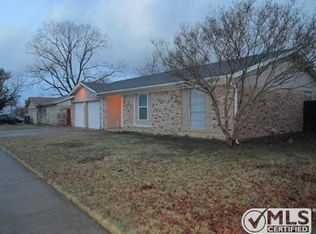 6413 Melinda Dr, Forest Hill, TX 76119