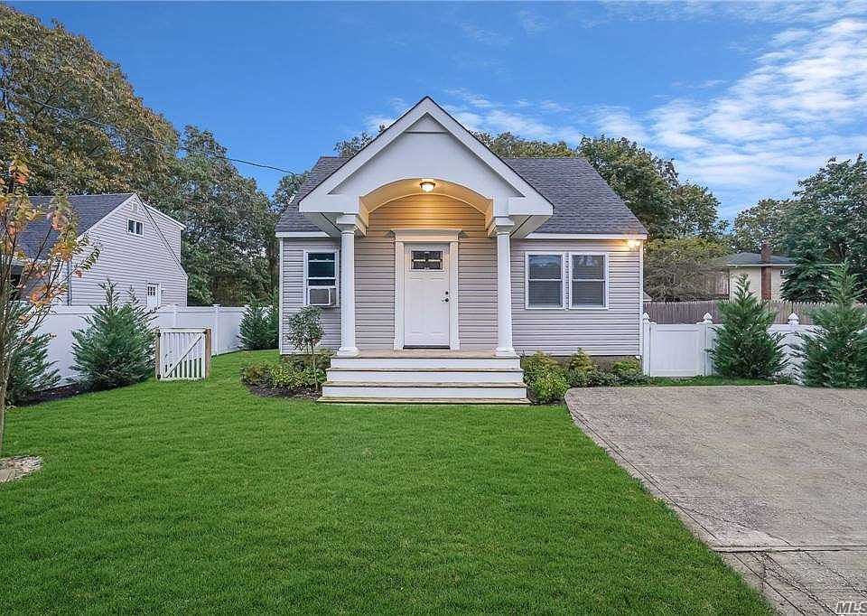 1st image of 68 Dawn Dr