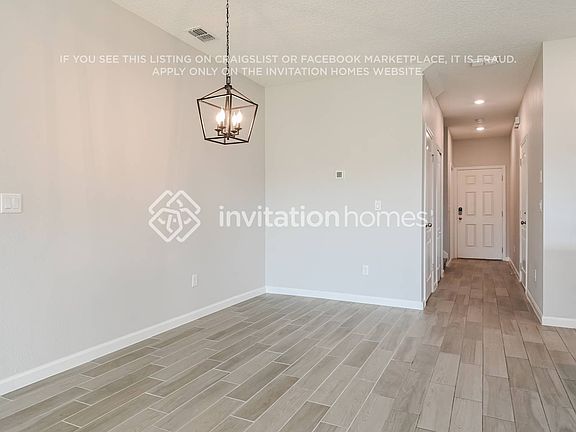 4th image of 12654 Josslyn Ln