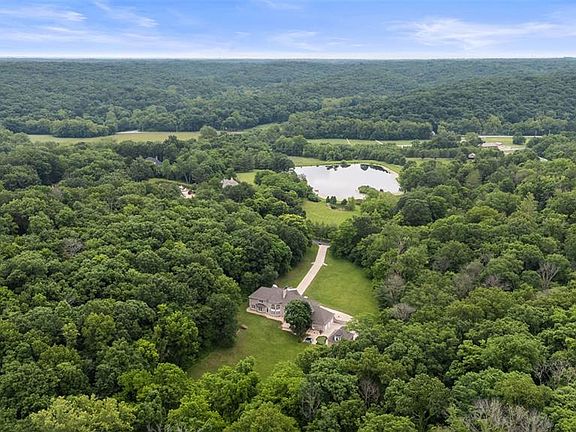 3rd image of 19348 Deer Pointe Estates Dr
