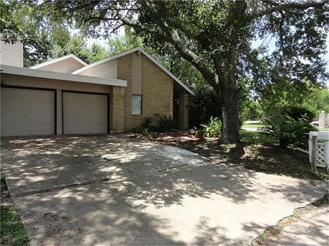 1st image of 12123 Kemerton Dr