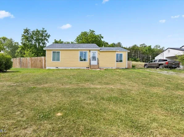 82 Greenway St, Greeneville, TN 37743