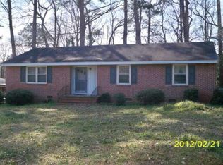 2566 Huntington Dr, Macon, GA 31204