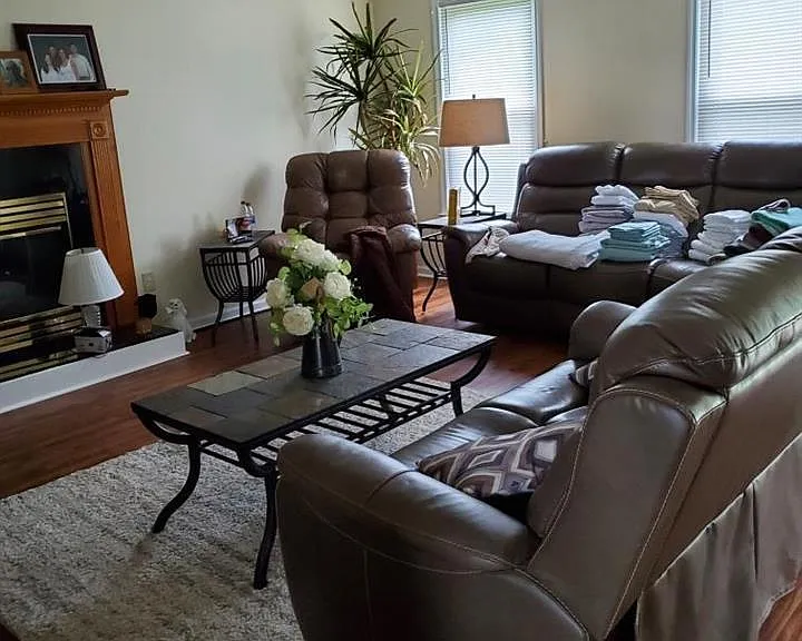 402 Crutcher Cir — Photo 3