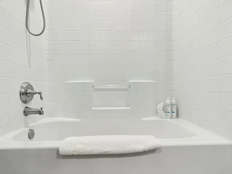 9023 W Patrick Ln — Photo 33