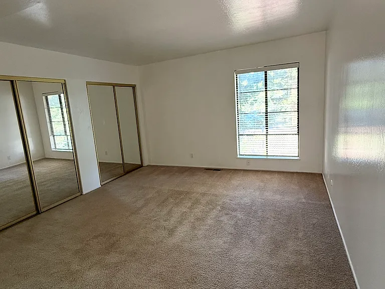 1654 San Luis Rd — Photo 11