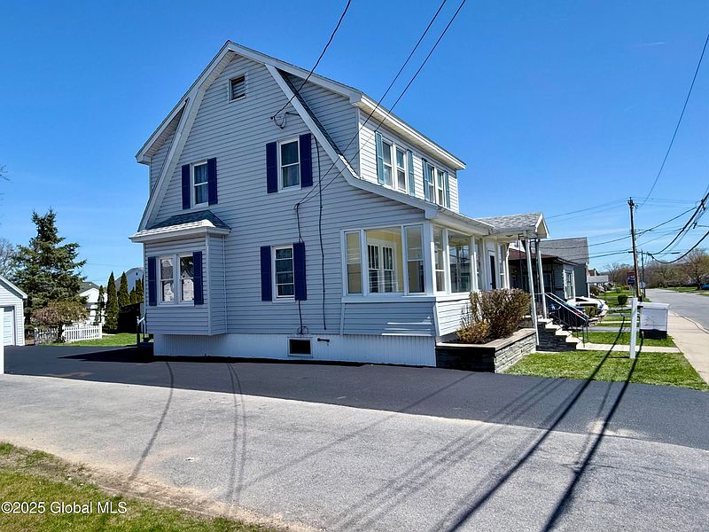 4th image of 13 Grieme Avenue