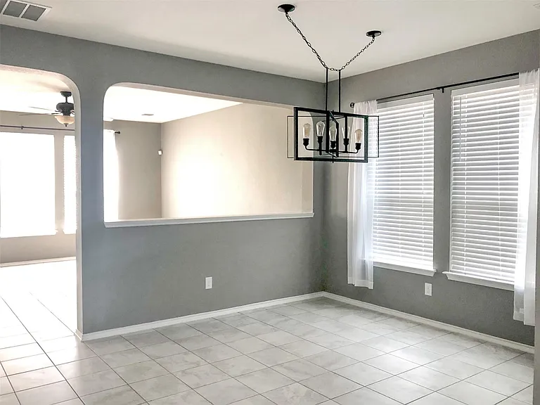 1649 Bovina Dr — Photo 9
