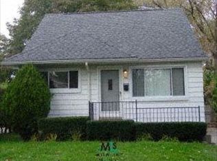 44 Chippewa St, Clawson, MI 48017