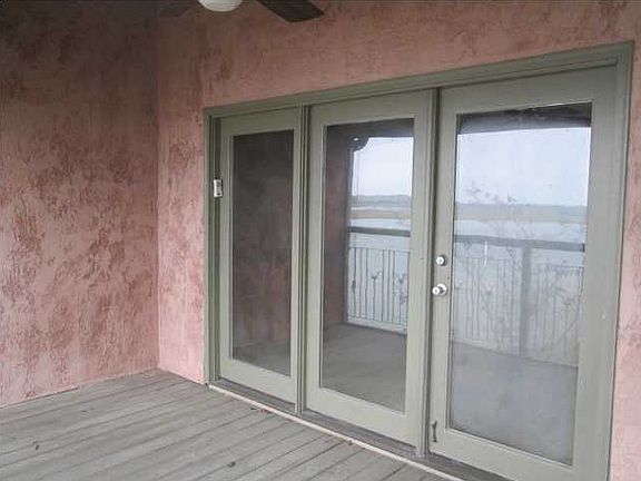 3rd image of 1969 Marsh Oak Ln