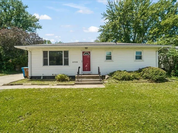 2708 Fairlane Ave, Waterloo, IA 50702