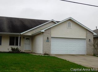 2420 Neil St, Springfield, IL 62707