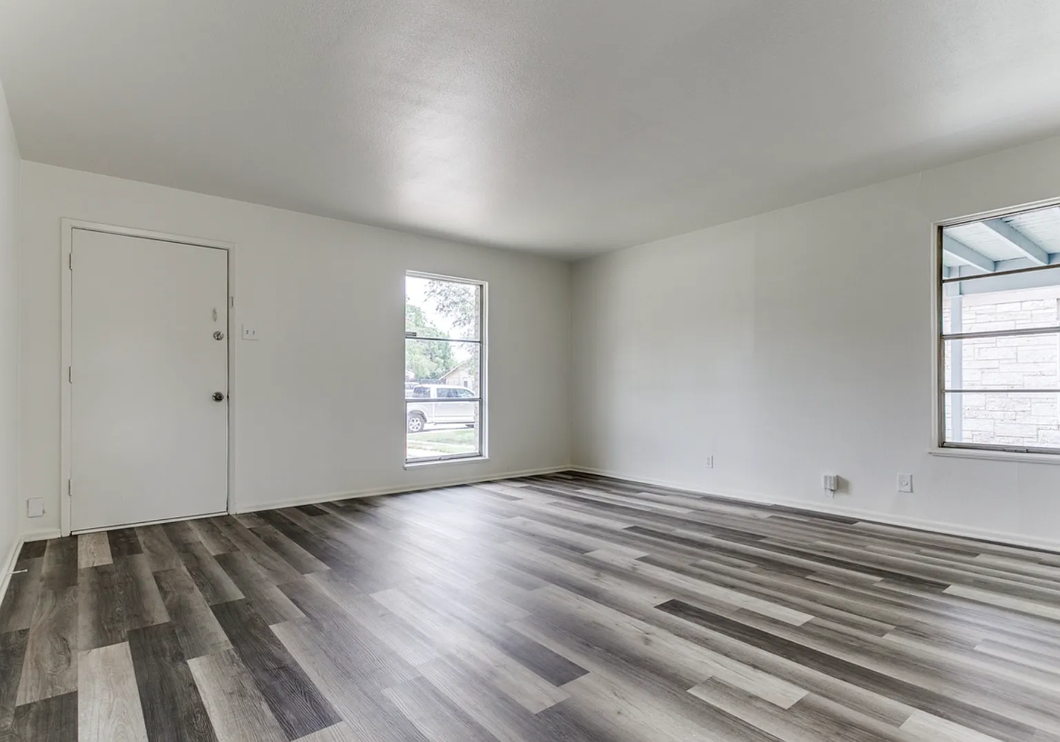 451 Kate Schenck Ave — Photo 4