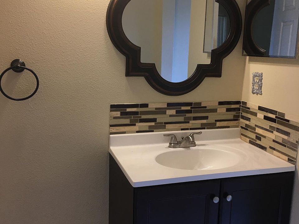 1st image of 752 Caribou Dr