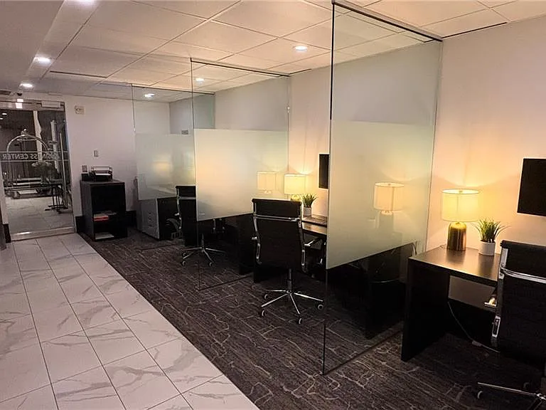 400 W Peachtree St NW #2905 — Photo 30