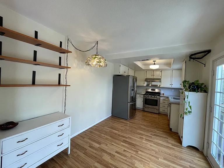 4231 Simsburry Cmn — Photo 6