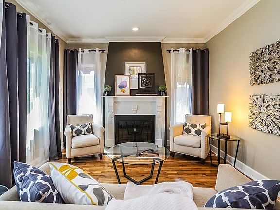 Crown Molding Details