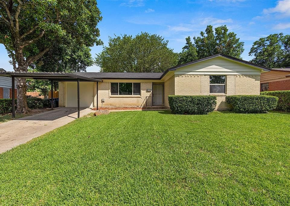 1st image of 2367 Blue Creek Dr