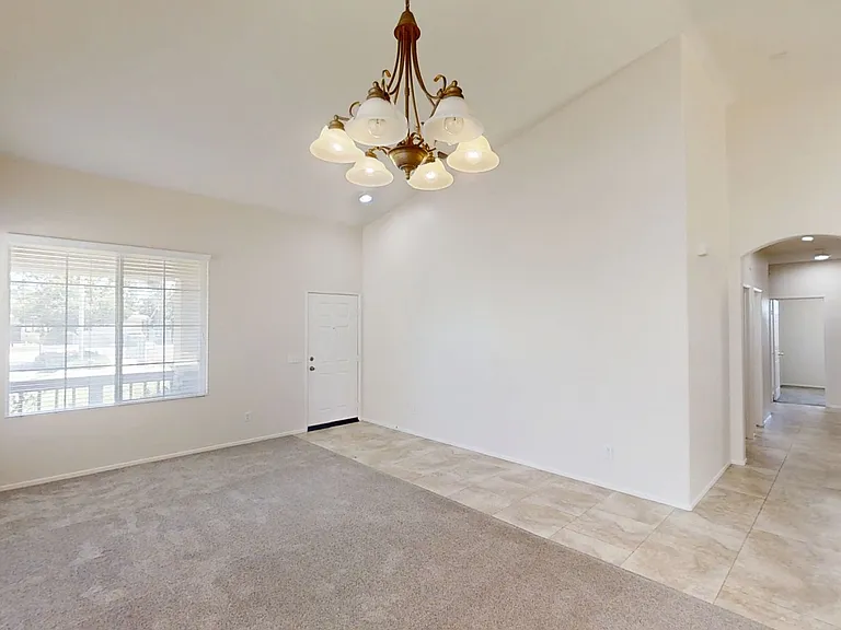 34400 Glenwood Dr — Photo 3