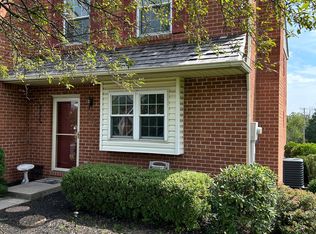 1606 Village Green Dr, Gilbertsville, PA 19525