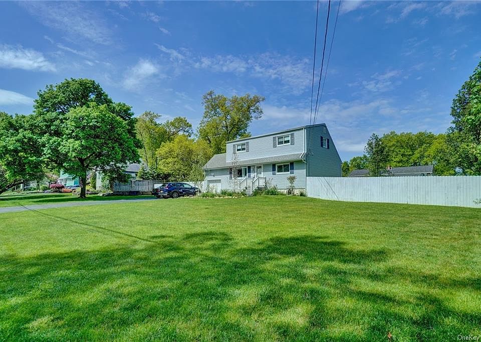 1st image of 19 Plains Dr
