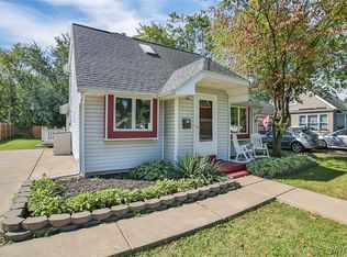 69 Beech Rd, Amherst, NY 14226