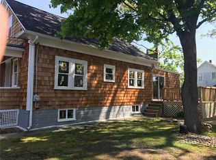 52 Grove Ave, Cranston, RI 02910