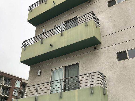 4th image of 1042 S Kingsley Dr #201