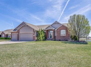 2302 N Castle Rock Ct, Wichita, KS 67228
