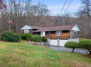 800 Farmers Mills Rd, Carmel, NY 10512