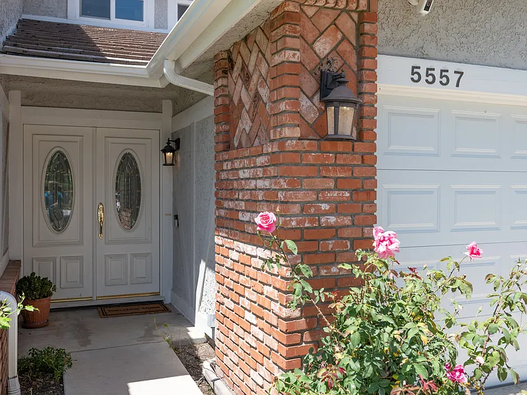 5557 Adelina Ct — Photo 4